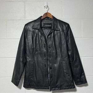 Giverny Vintage Woman’s Medium Black Button up Leather Jacket with Pockets